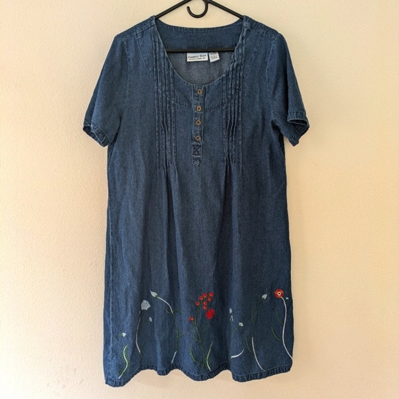 Country Store Dresses & Skirts - Vintage Country Store Floral Embroidery Denim Dress sz L Cottagecore 100% Cotton